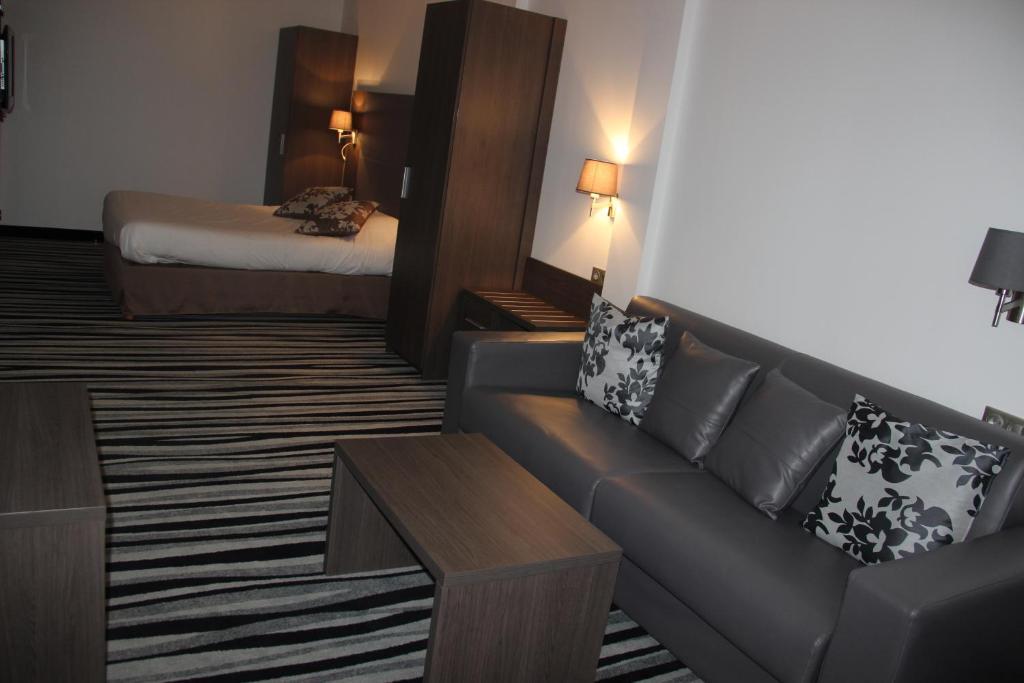 Kyriad Saint Quentin en Yvelines - Montigny Zimmer foto